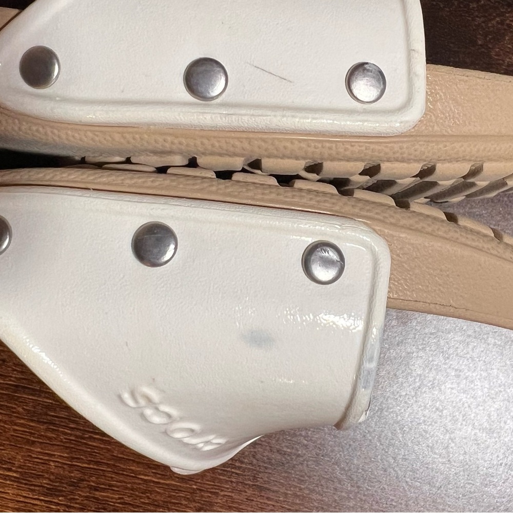 CROCS Classic White Slide Sandals - Picture 4 of 7